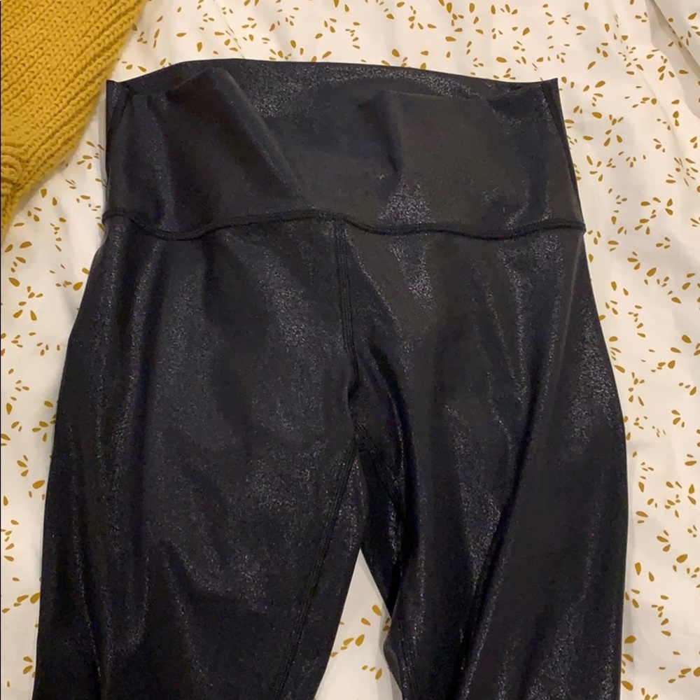 Lulu lemon cropped work out pants size 8